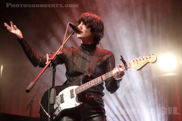 SHARON VAN ETTEN - 2022-06-15 - PARIS - La Cigale - 